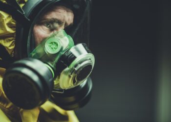 Understanding the Health Risks of Rapid Weight Loss: Dangers Every Dieter Should Know